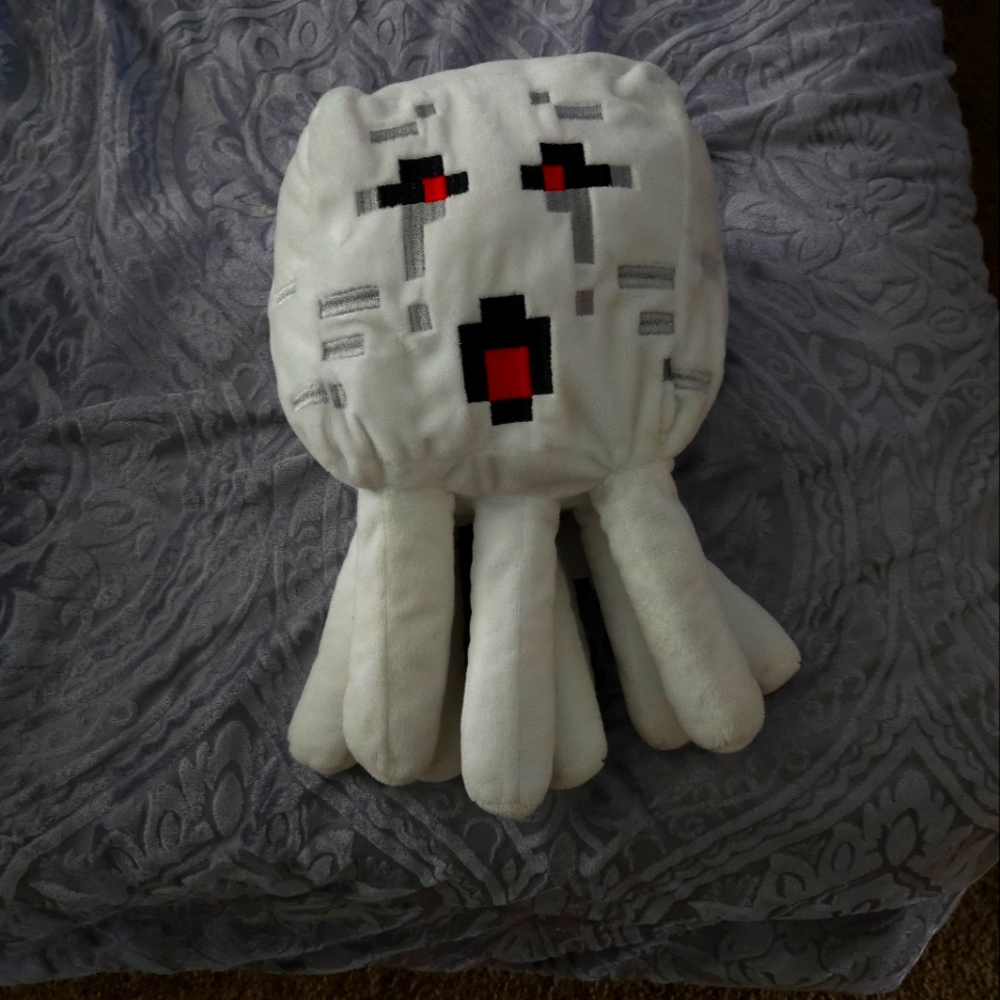 Large Minecraft ghost